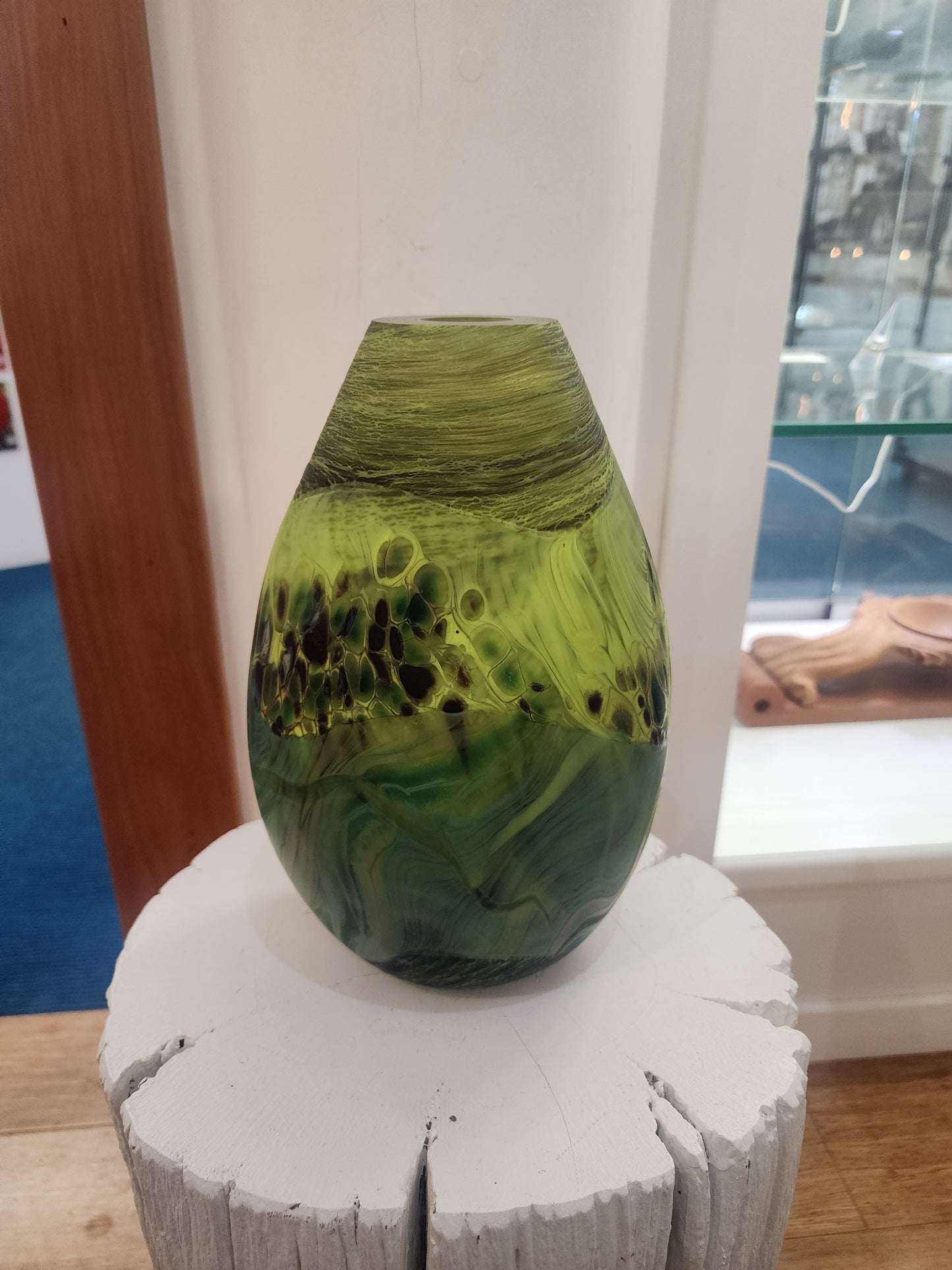 Volcanic Tear Vase (Medium)