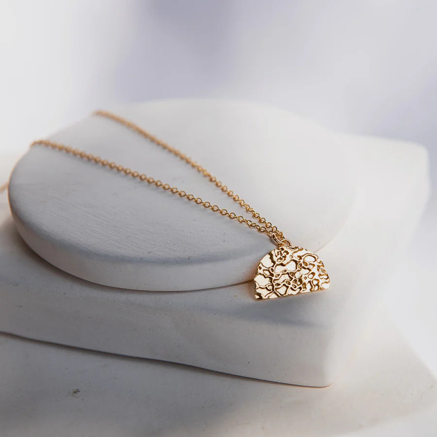 Lace Arch Necklace