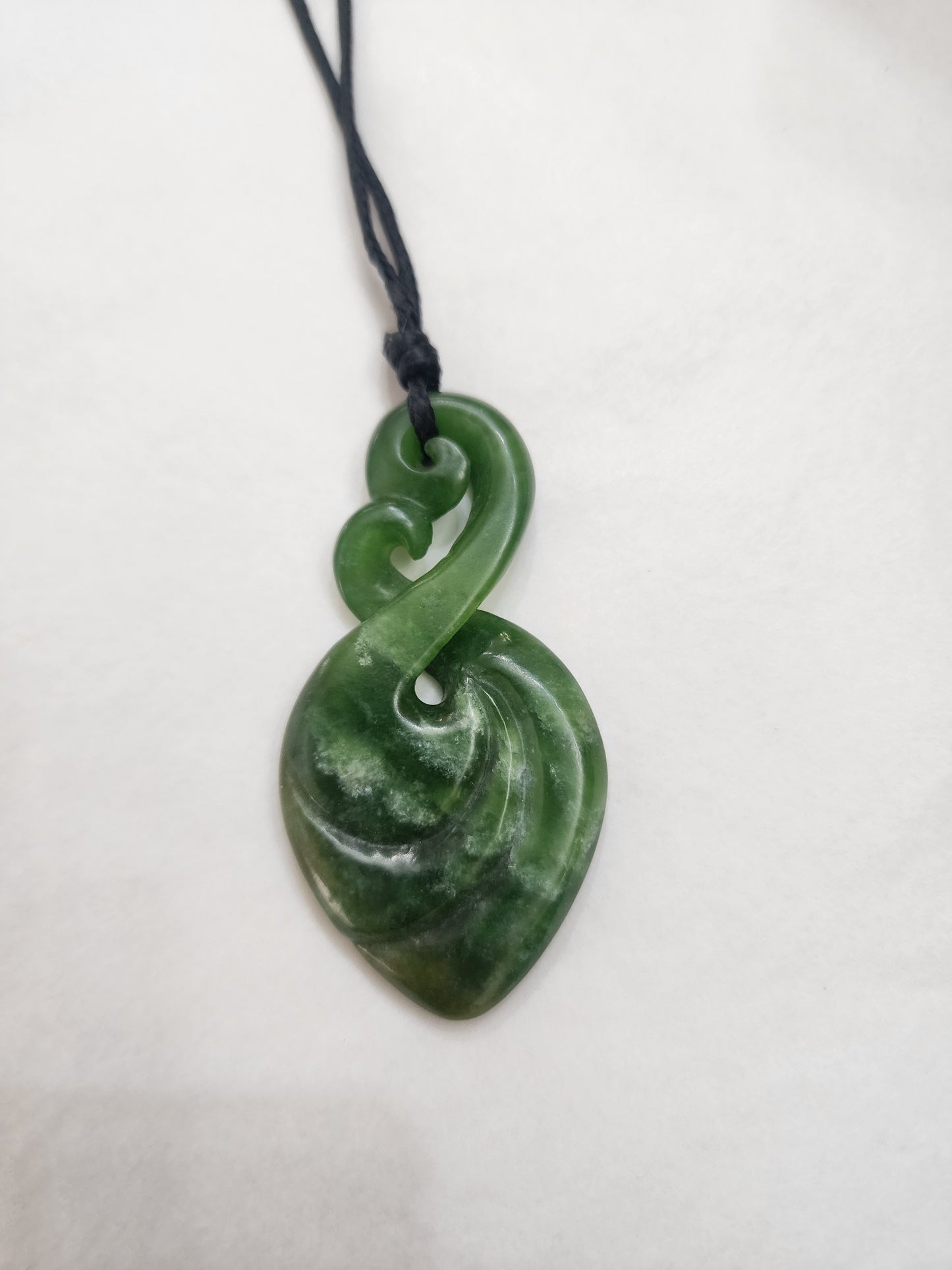 Twist Pendant - Pounamu