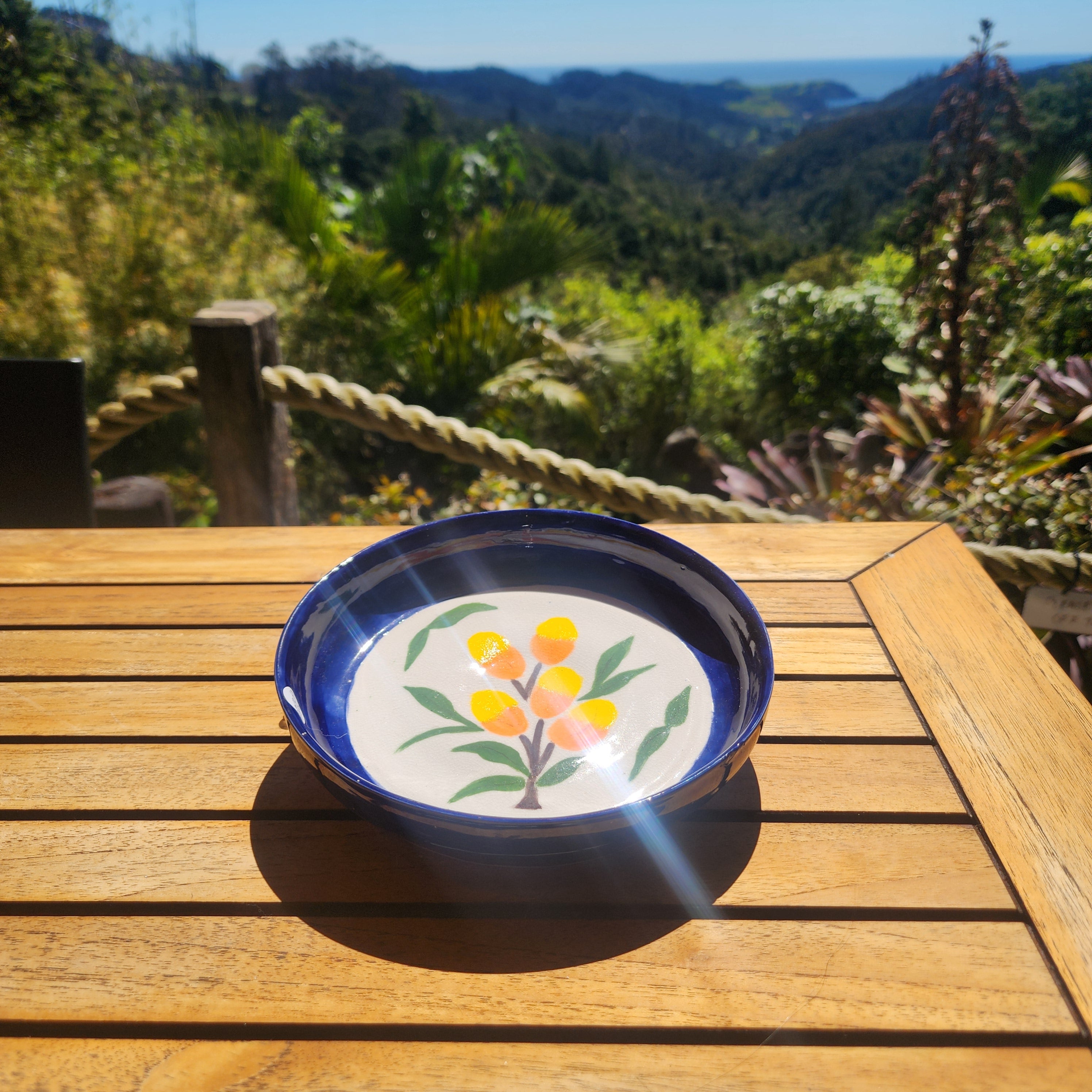 Shallow Bowl with Mango