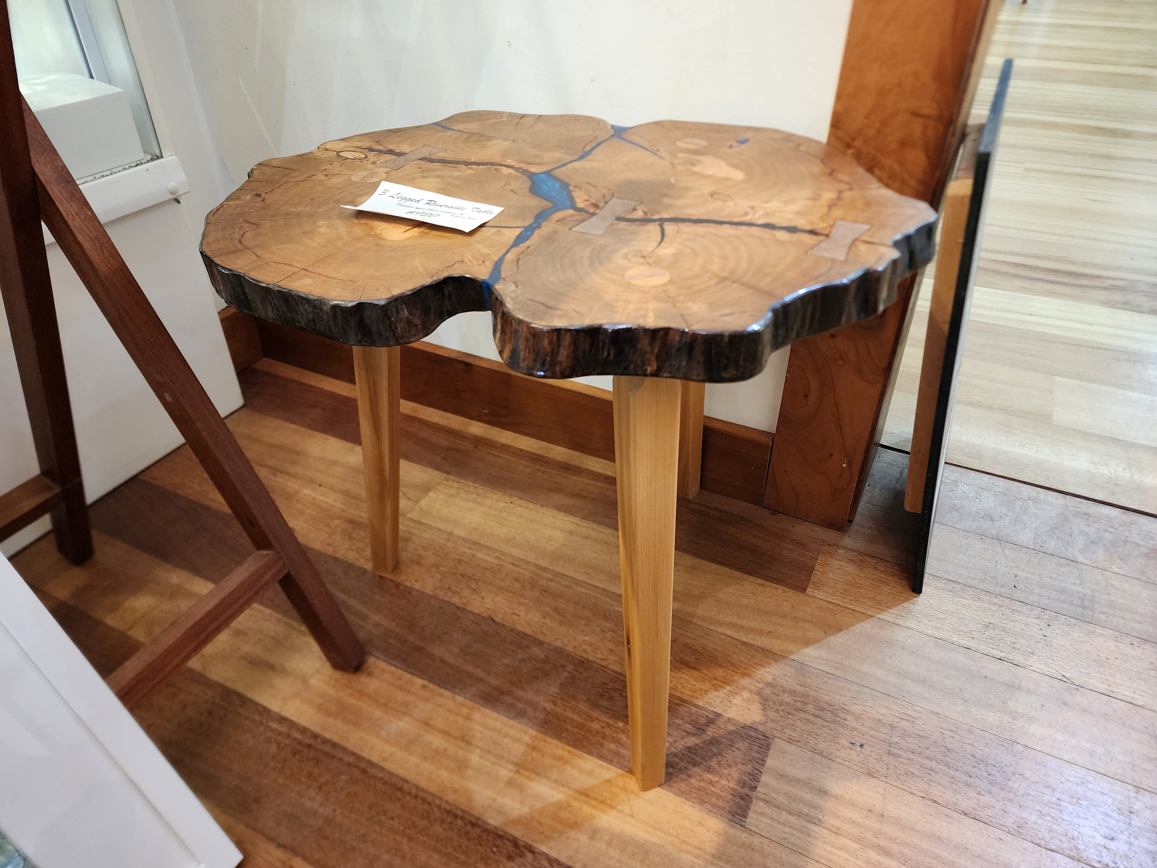 Side Table - 3 legged table