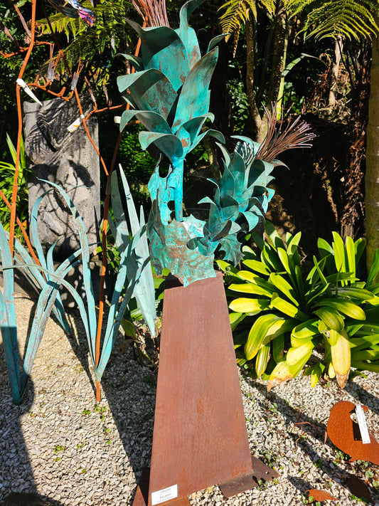 Freestanding Thistle Garden Art