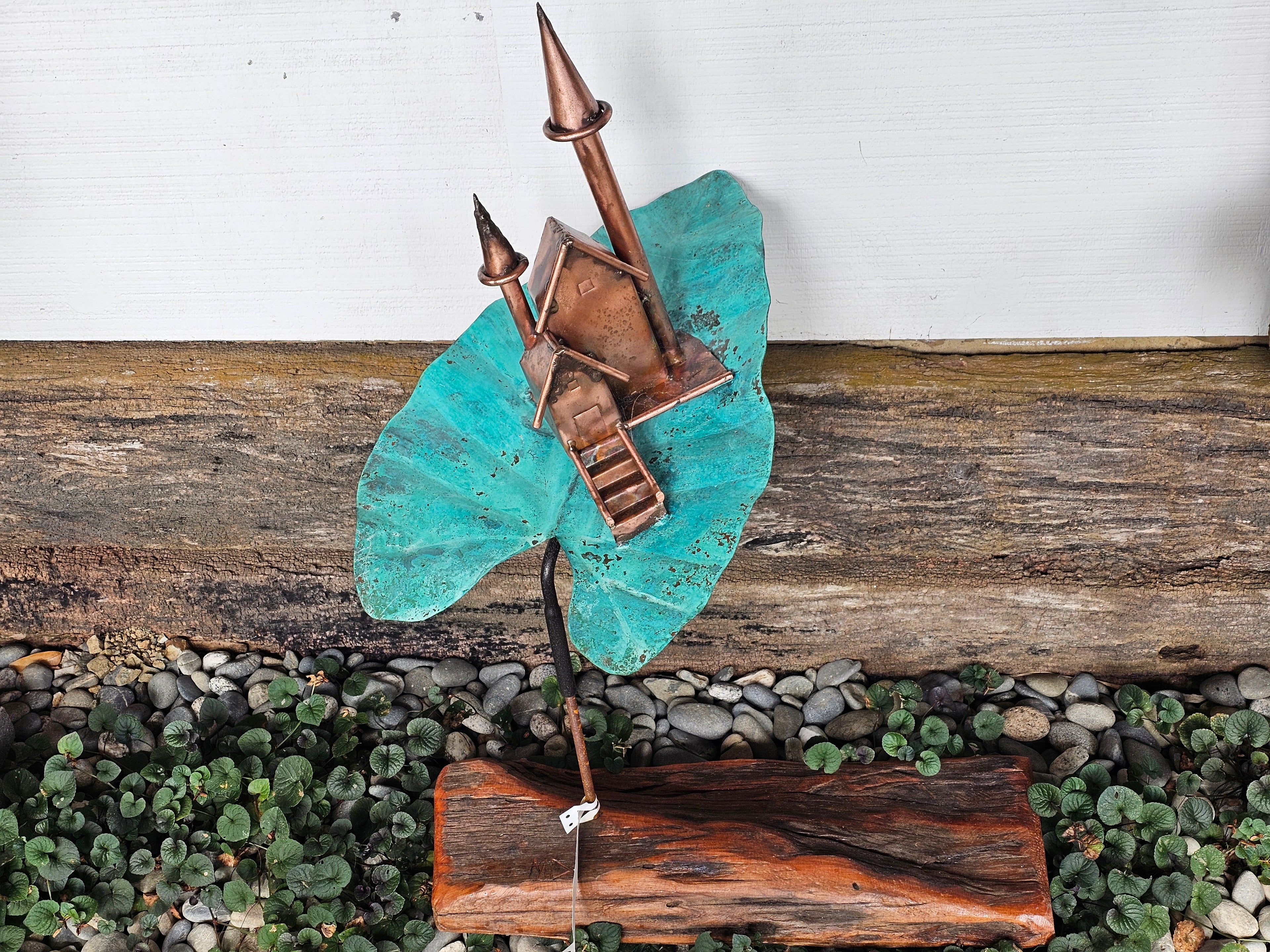 Leaf Castle on Base (Short)