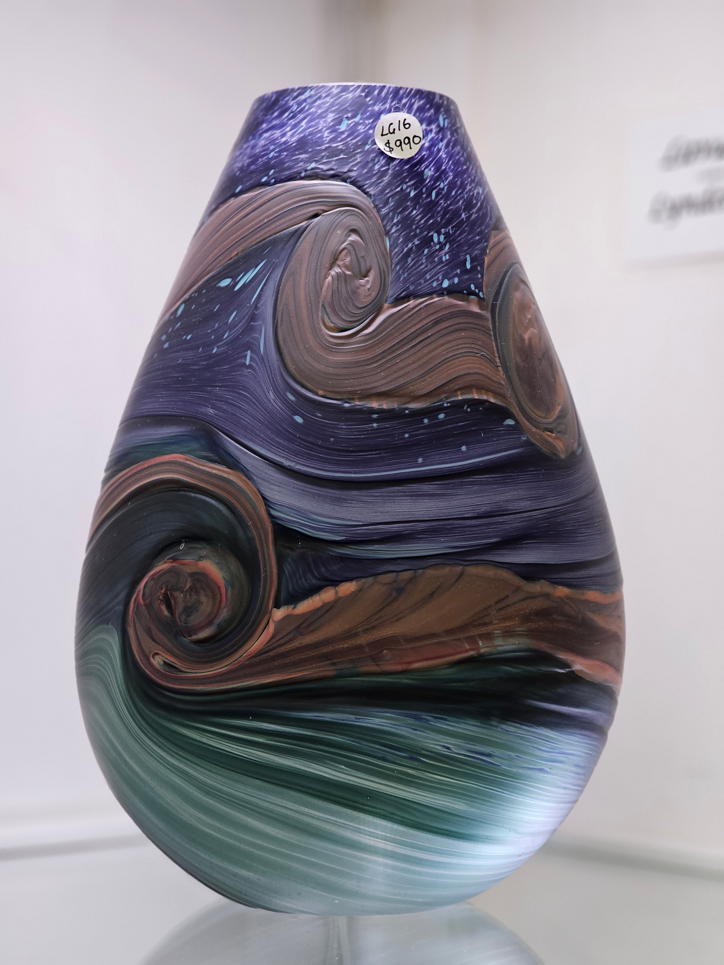 Volcanic Tear Vase (Medium)