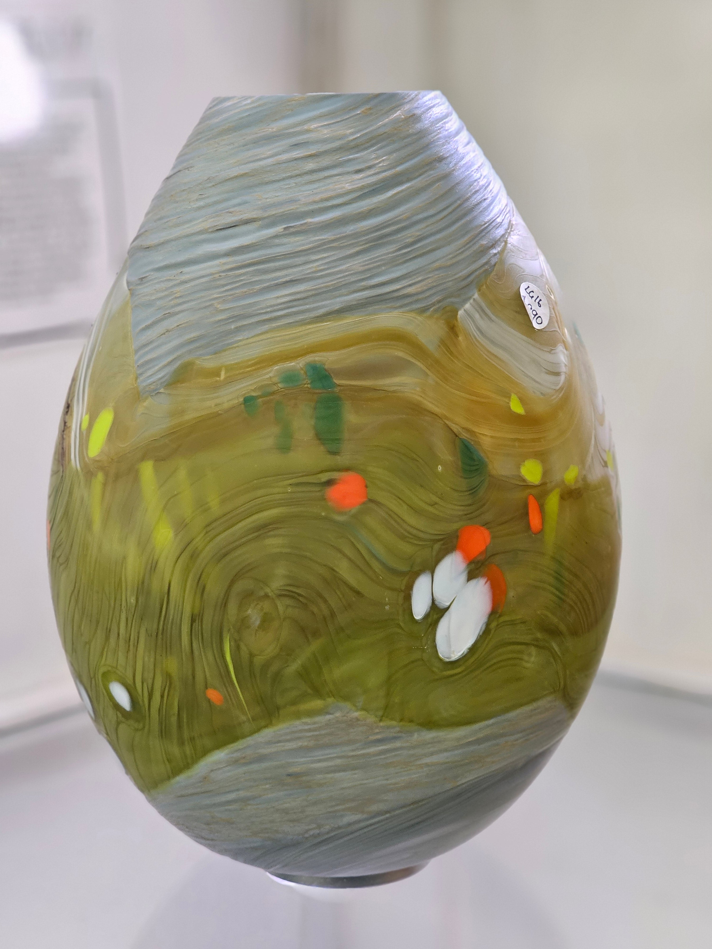 Volcanic Tear Vase (Medium)