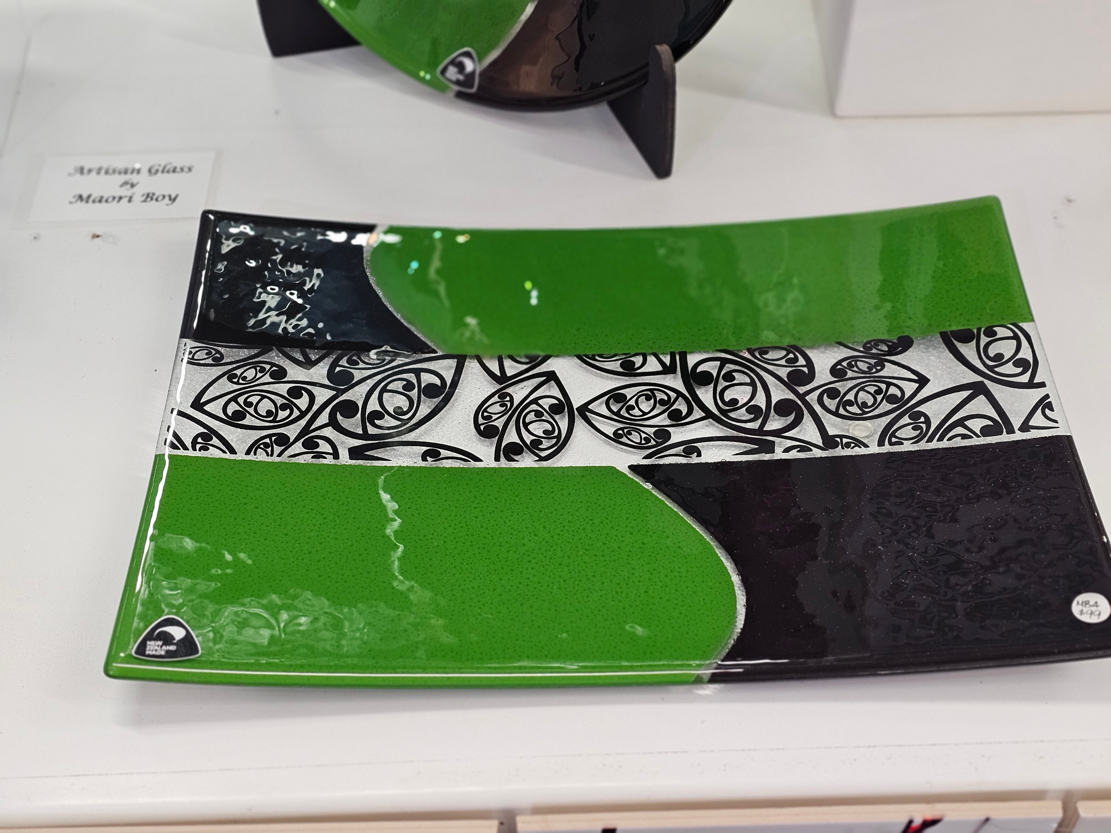 Kowhaiwhai Green/Black