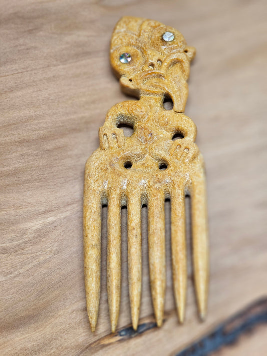 Dark Deer Antler Heru