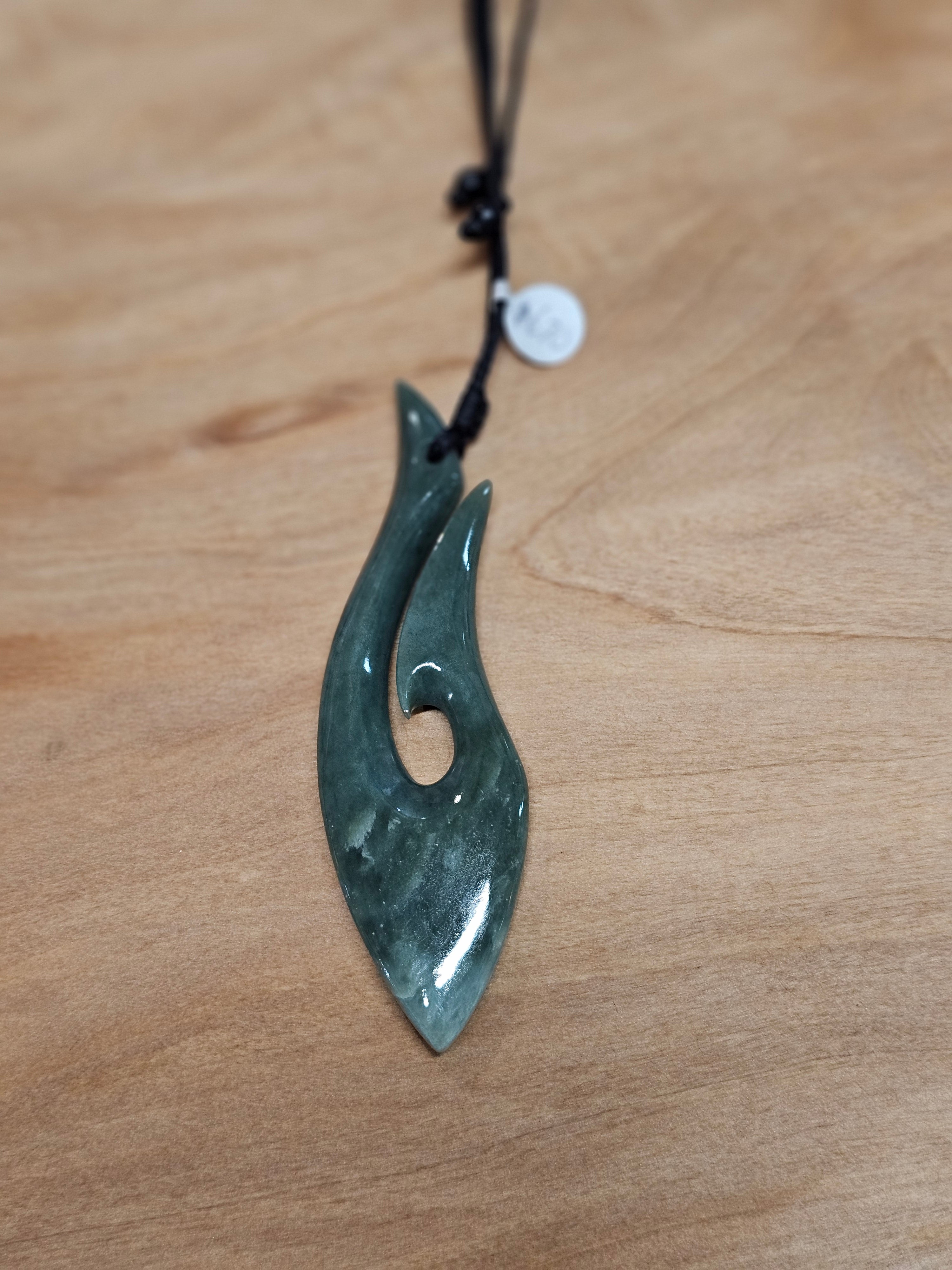Hook Pendant - Pounamu