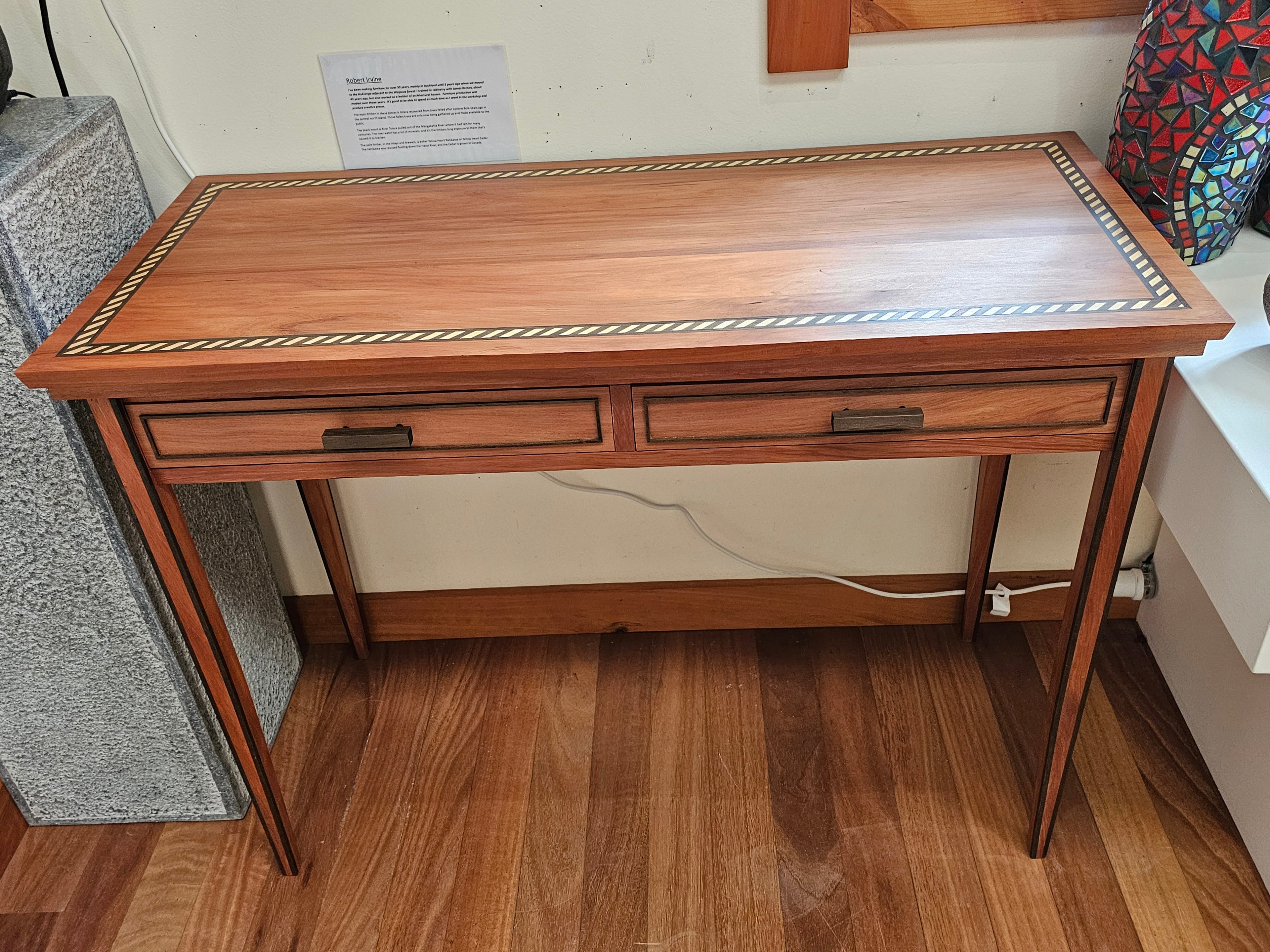 Totara Desk