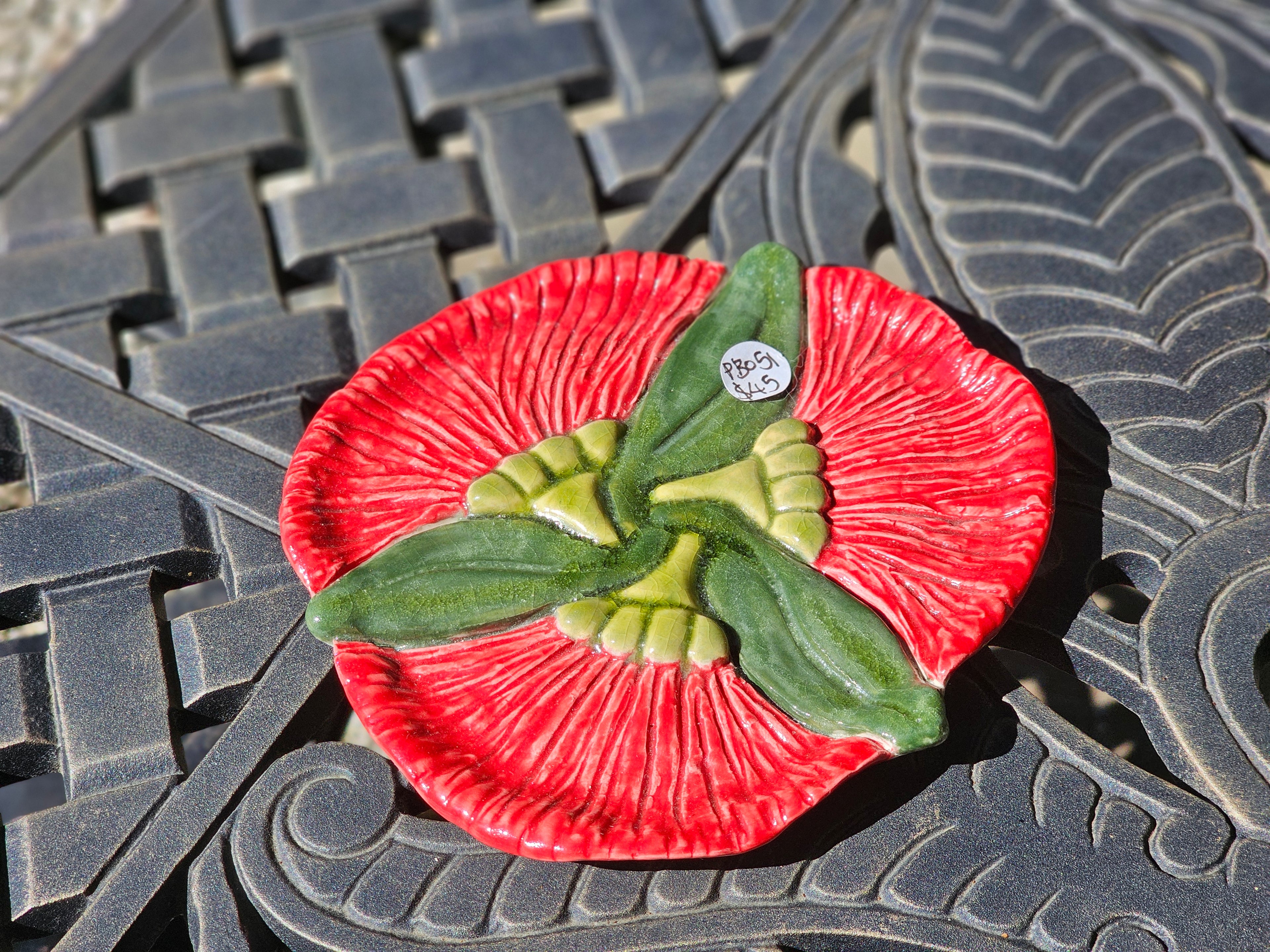 Pohutukawa Plate