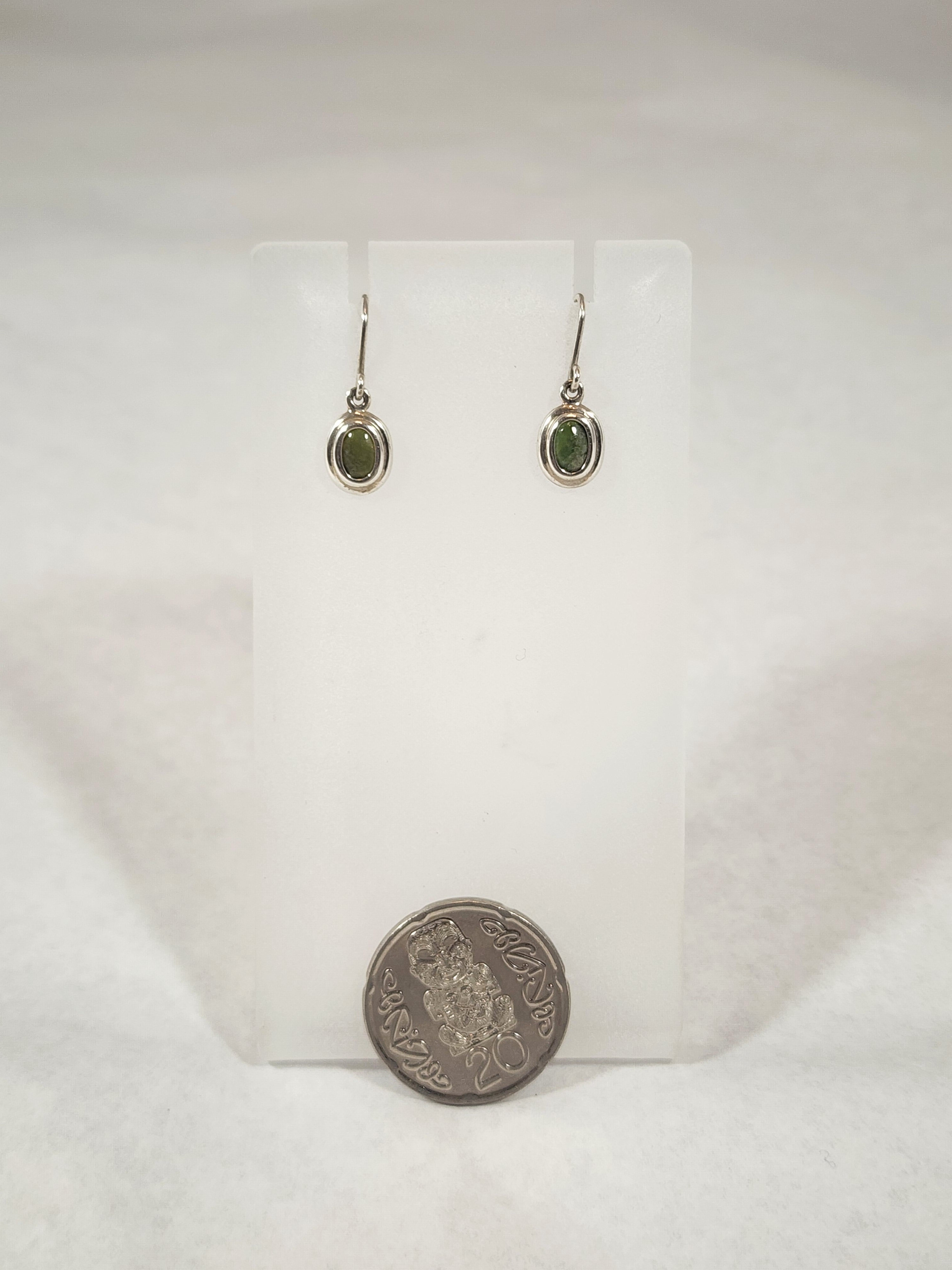 Pounamu Small Oval - Earring