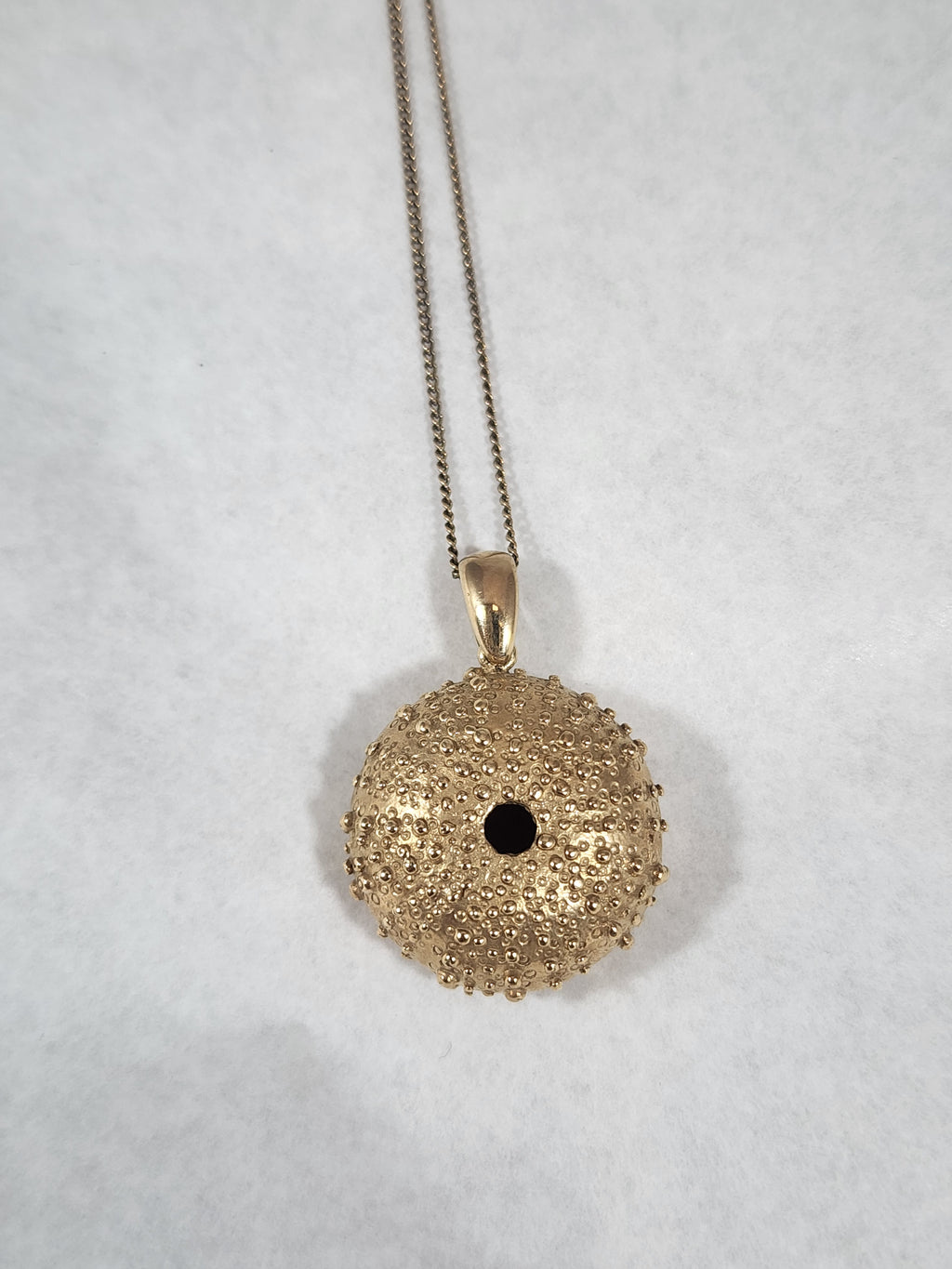 Kina - 9ct Gold Necklace