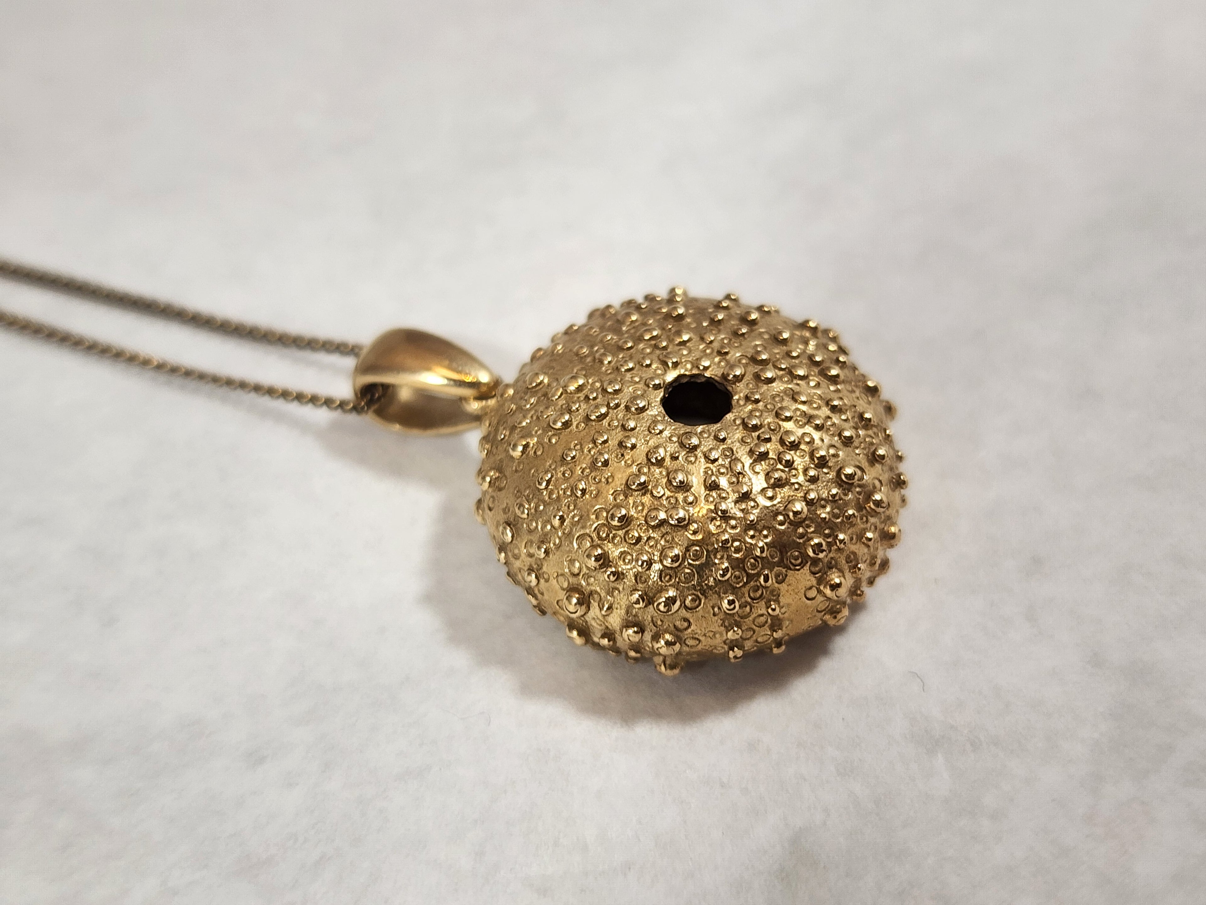 Kina - 9ct Gold Necklace