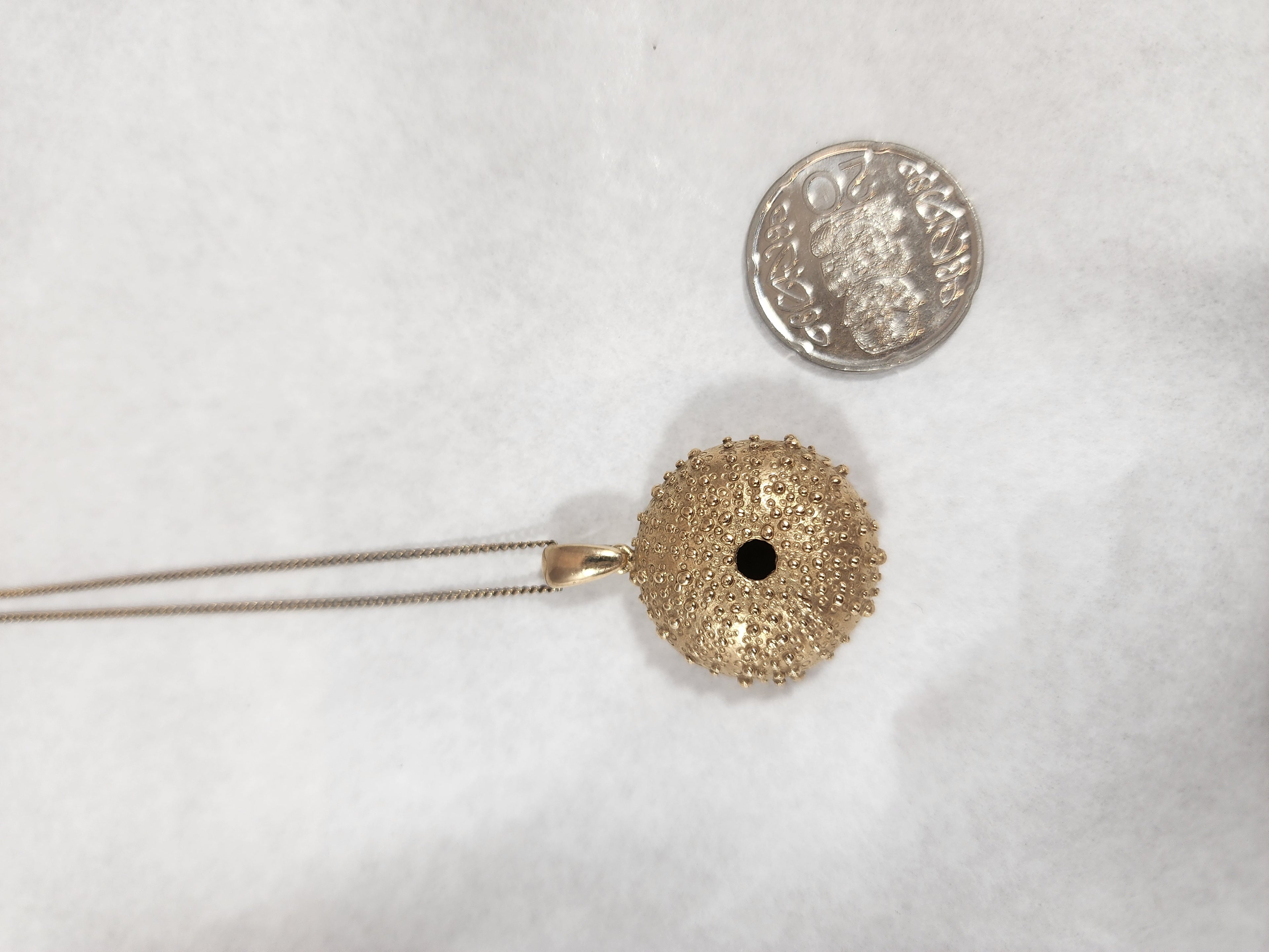 Kina - 9ct Gold Necklace