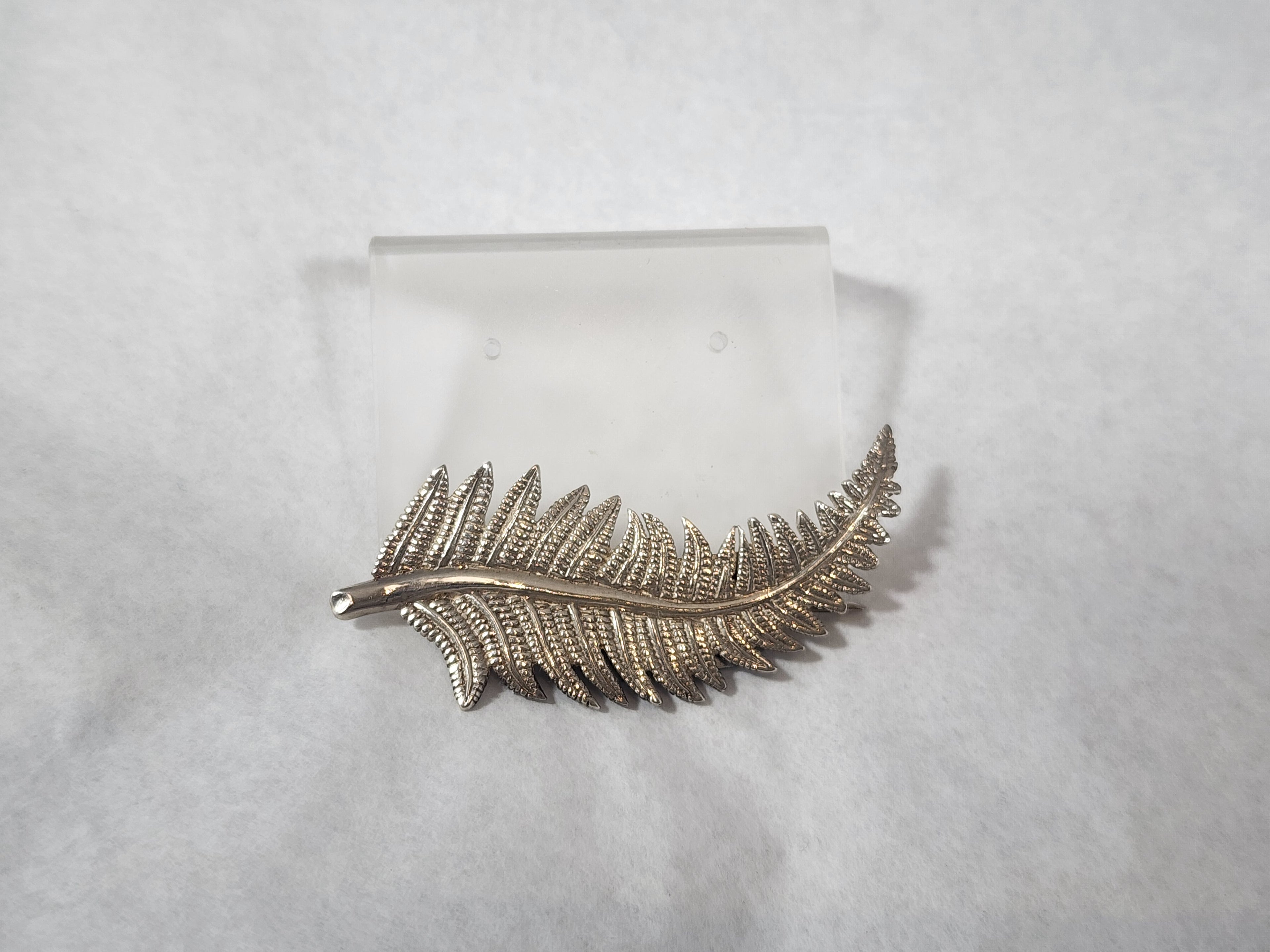 Silver Fern Leaf - Brooche