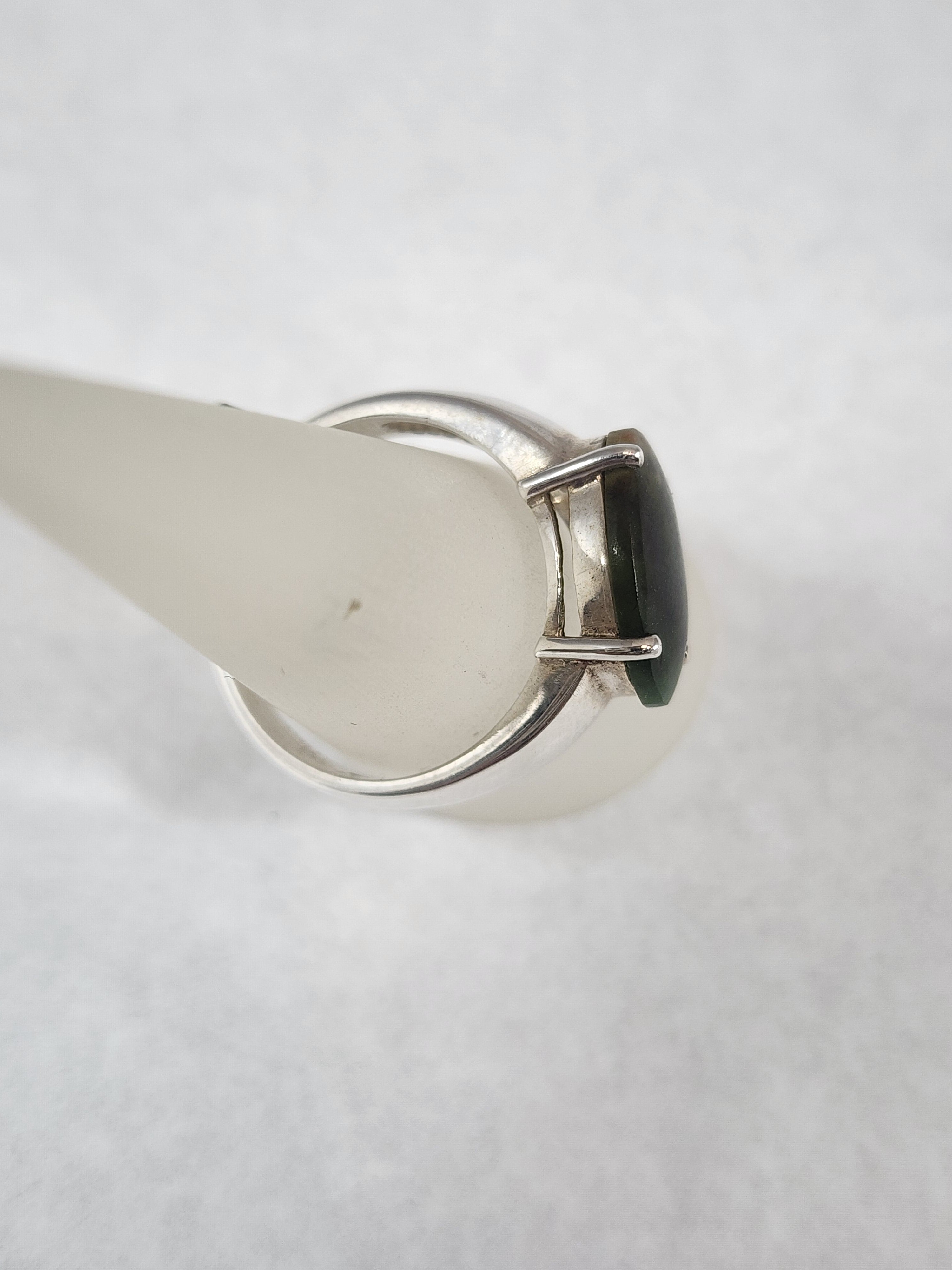 Pounamu Oval - Ring