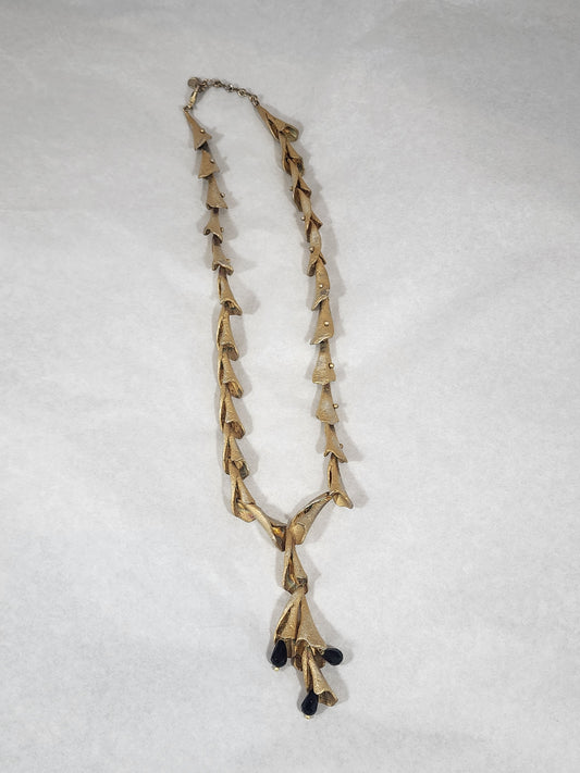 Antiqua Necklace