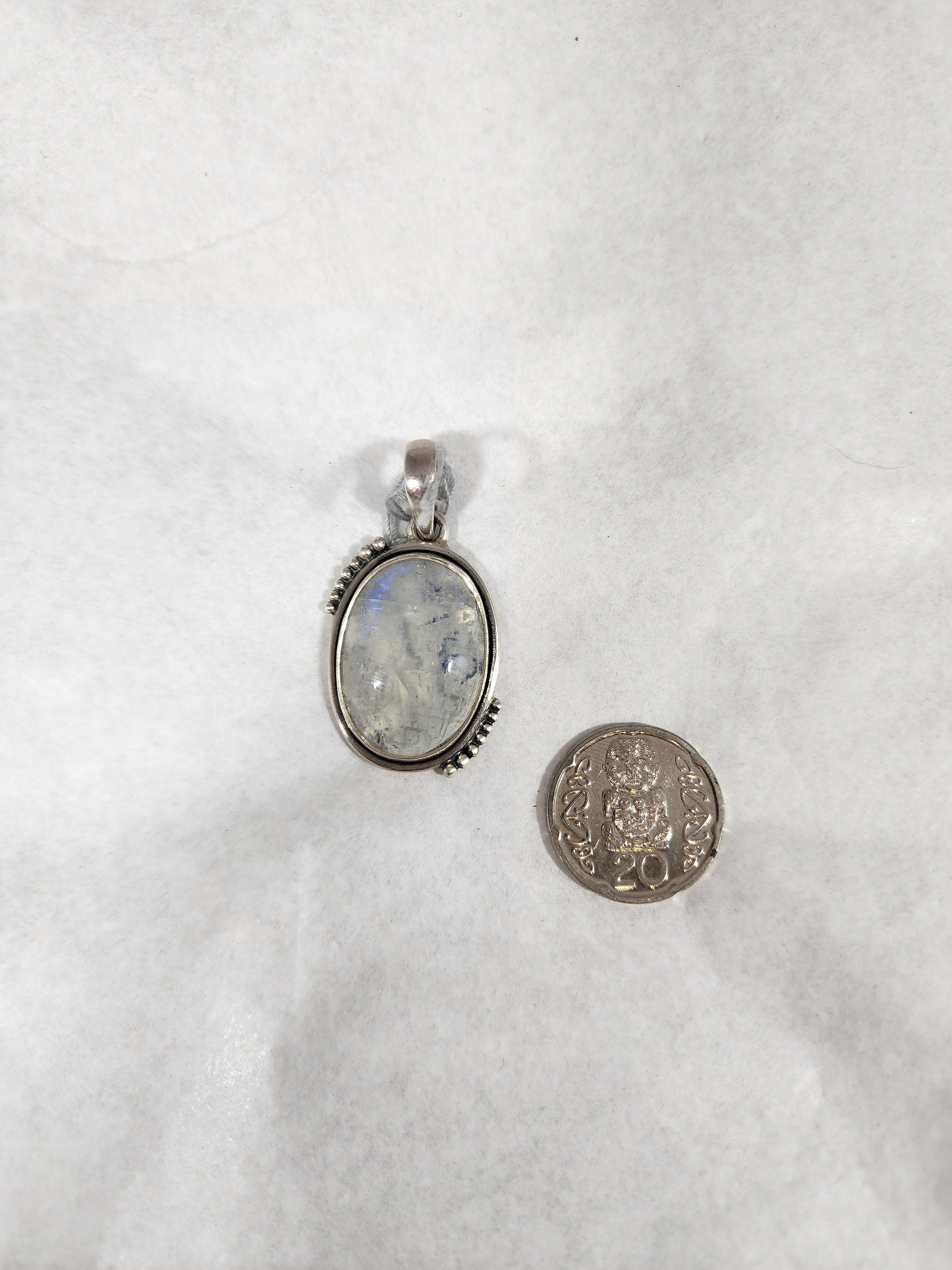 Moonstone Oval - Pendant
