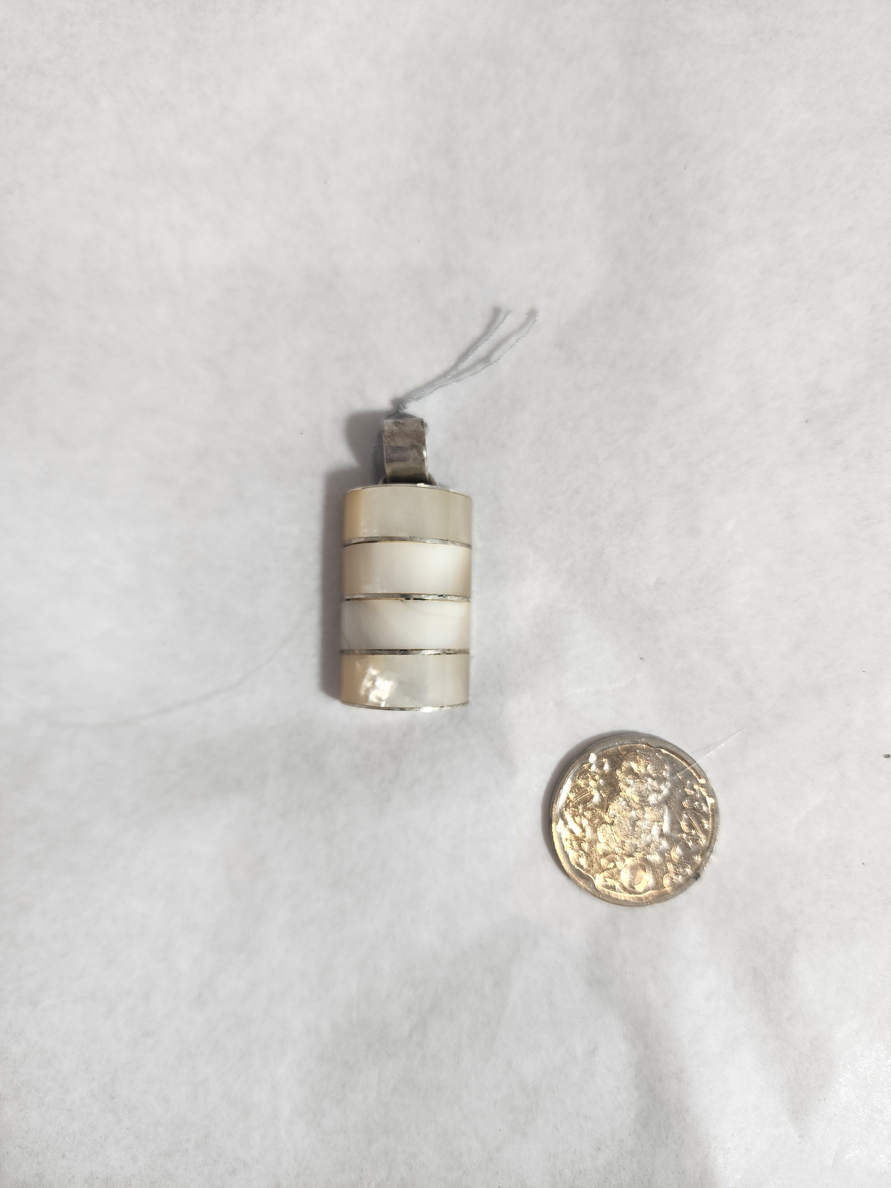 Mother of Pearl Oval Silverstripe -  Pendant