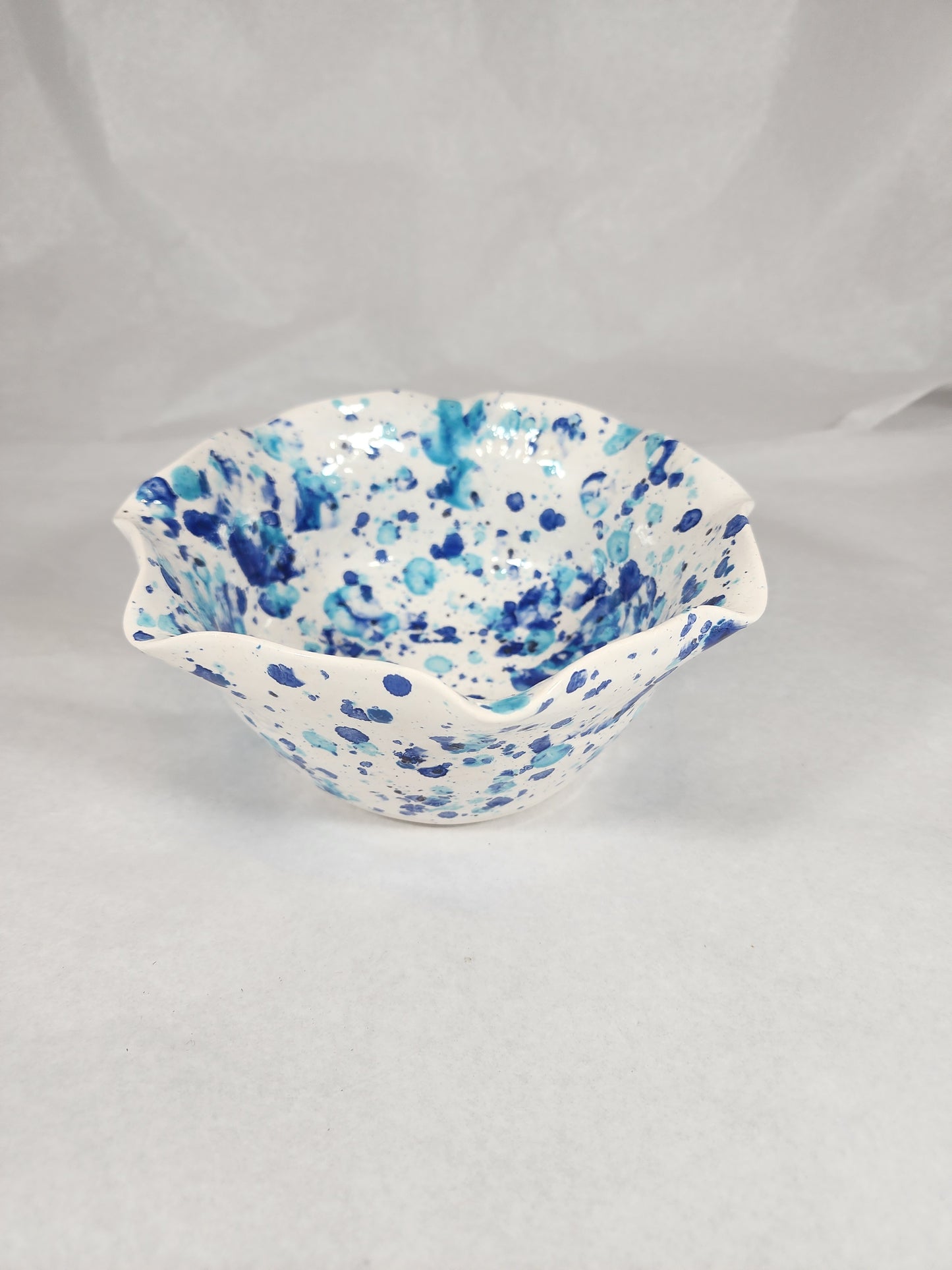 Scalloped Bowl - Blue Eyes