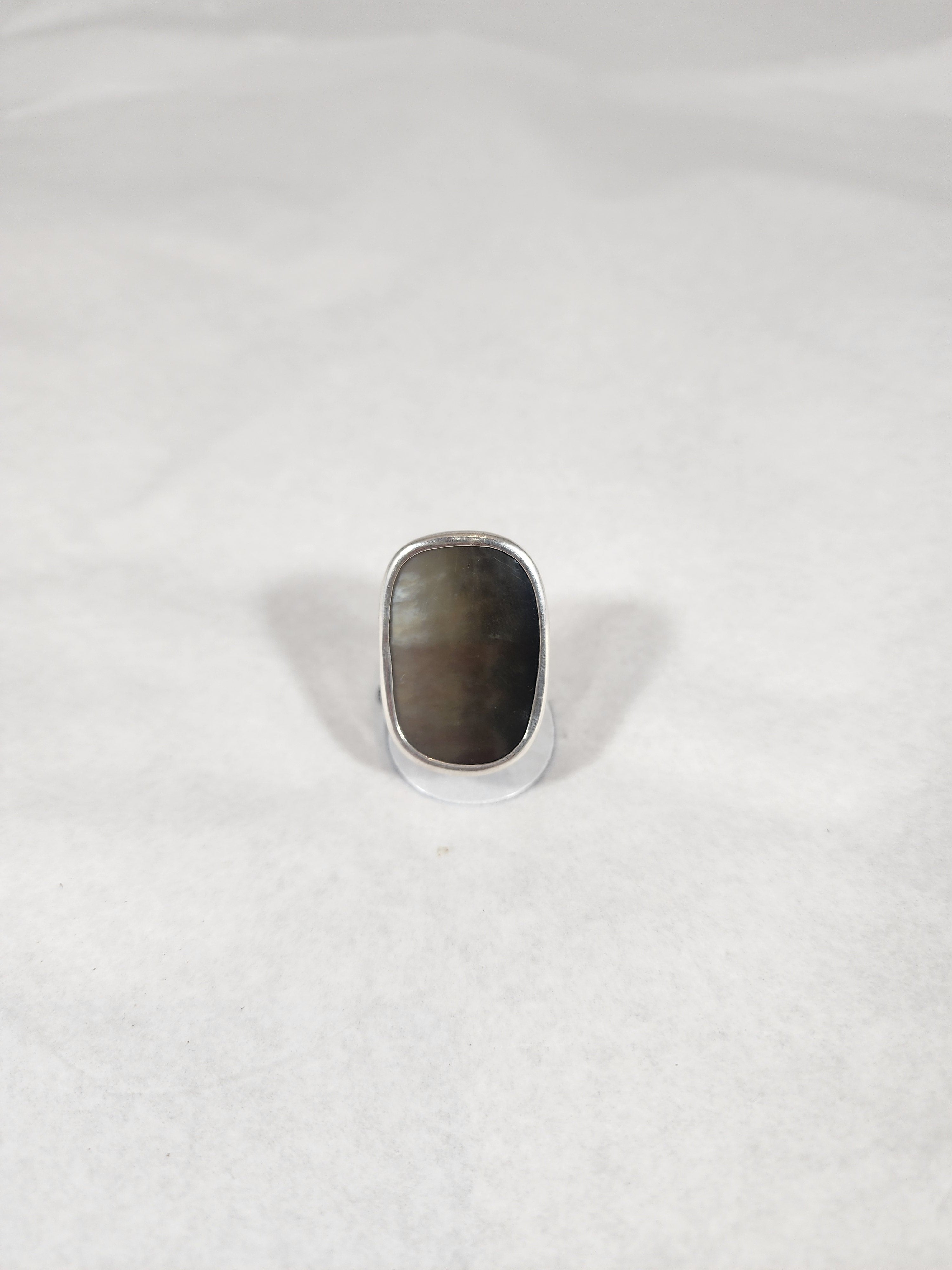 Black Mother of Pearl - Ring