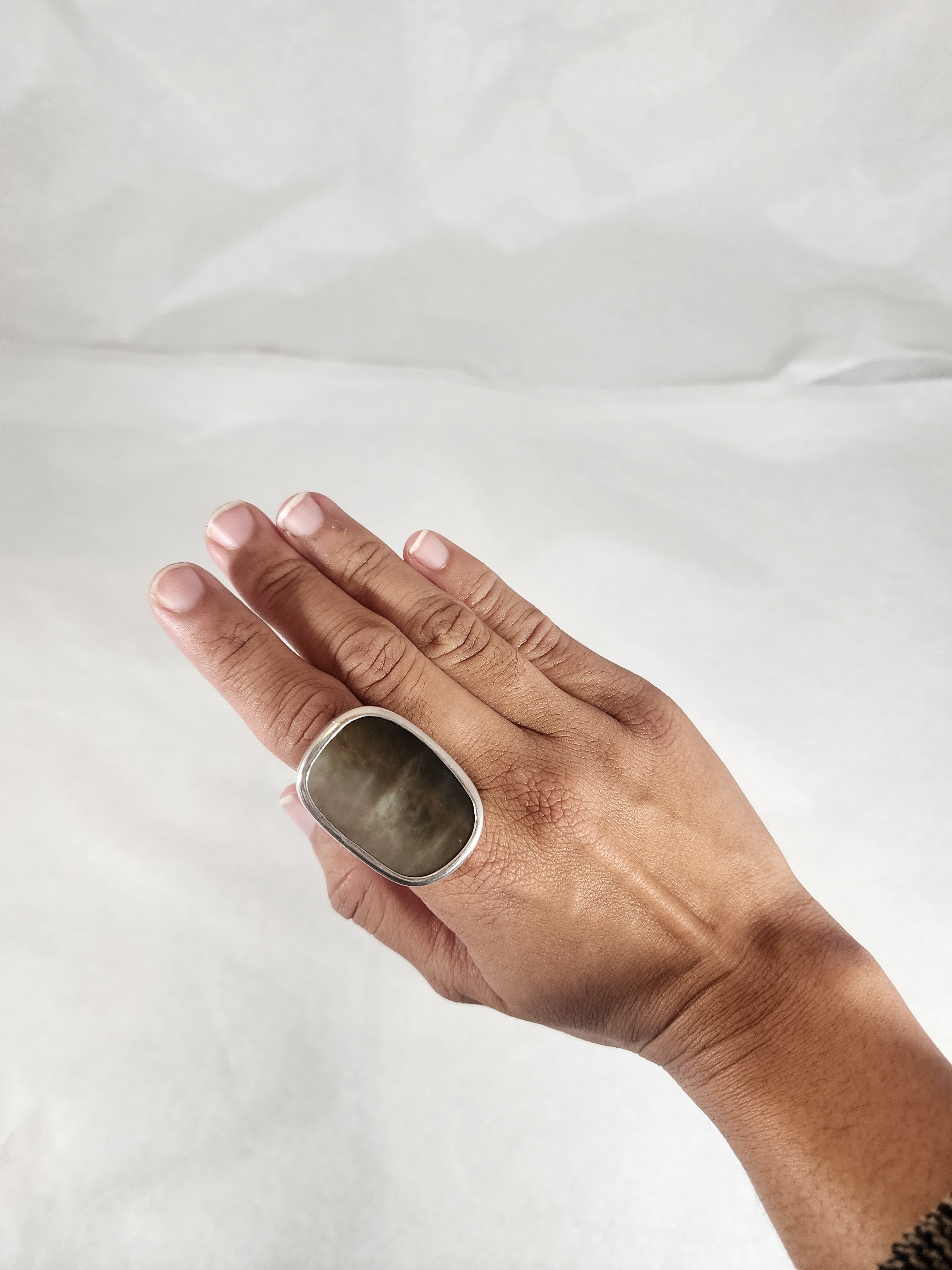 Black Mother of Pearl - Ring