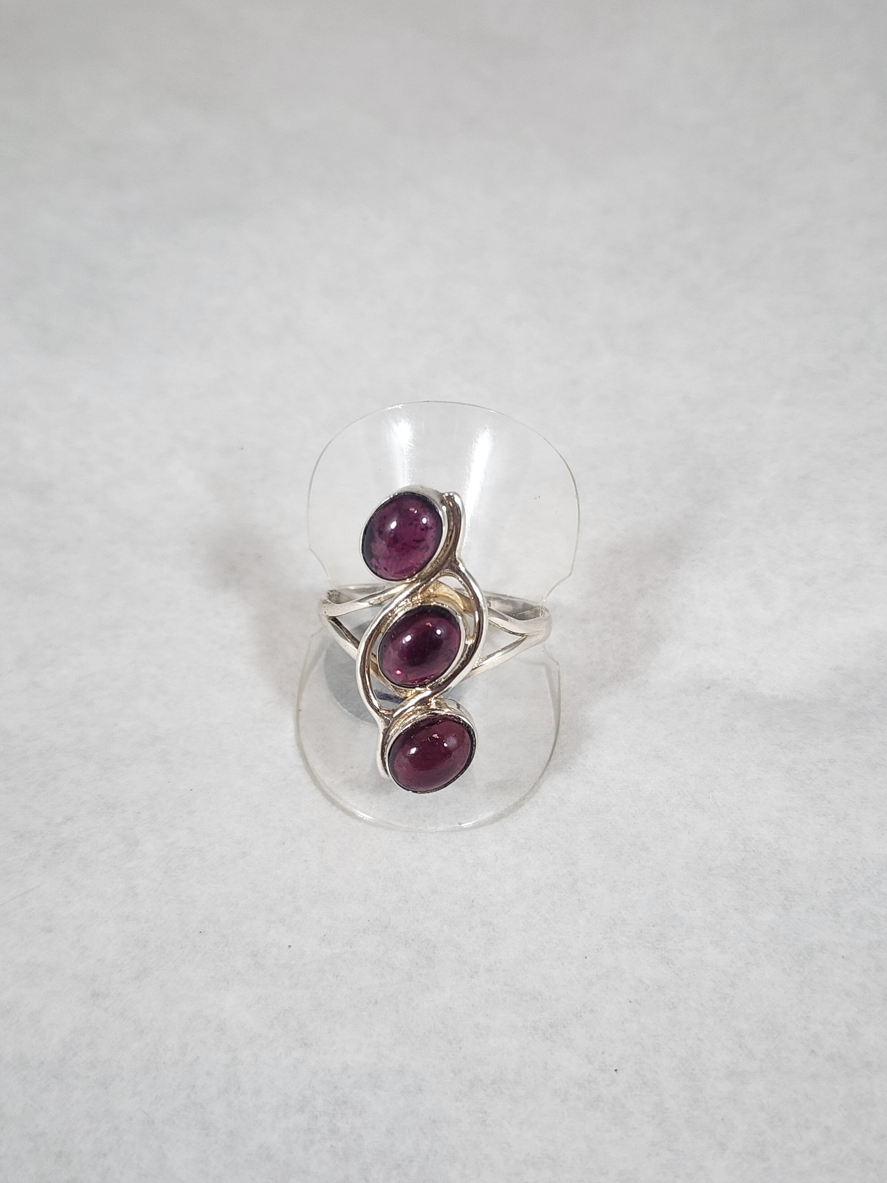 3 Stone Garnet - Ring