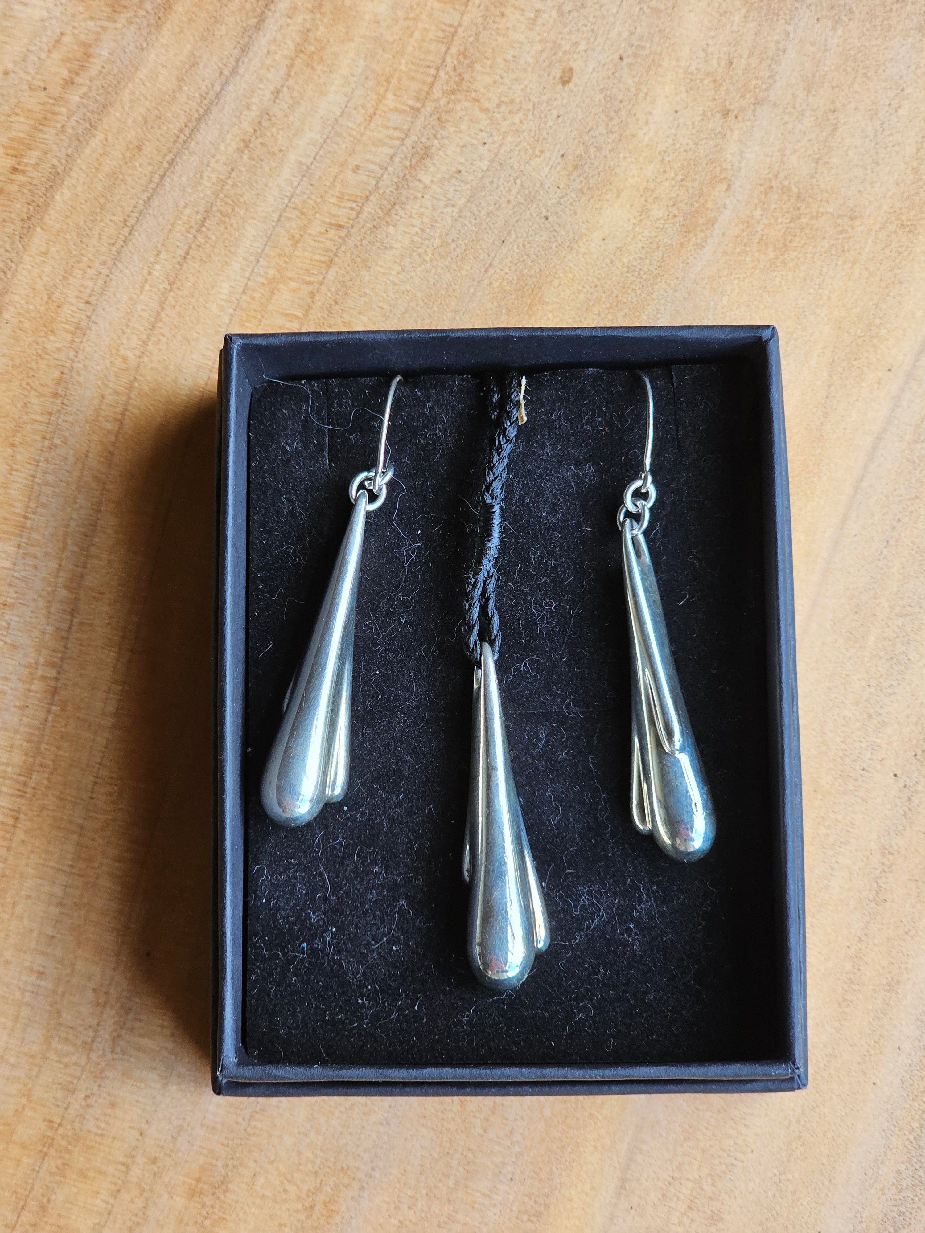 Silver Drop Set - Pendant and Earring