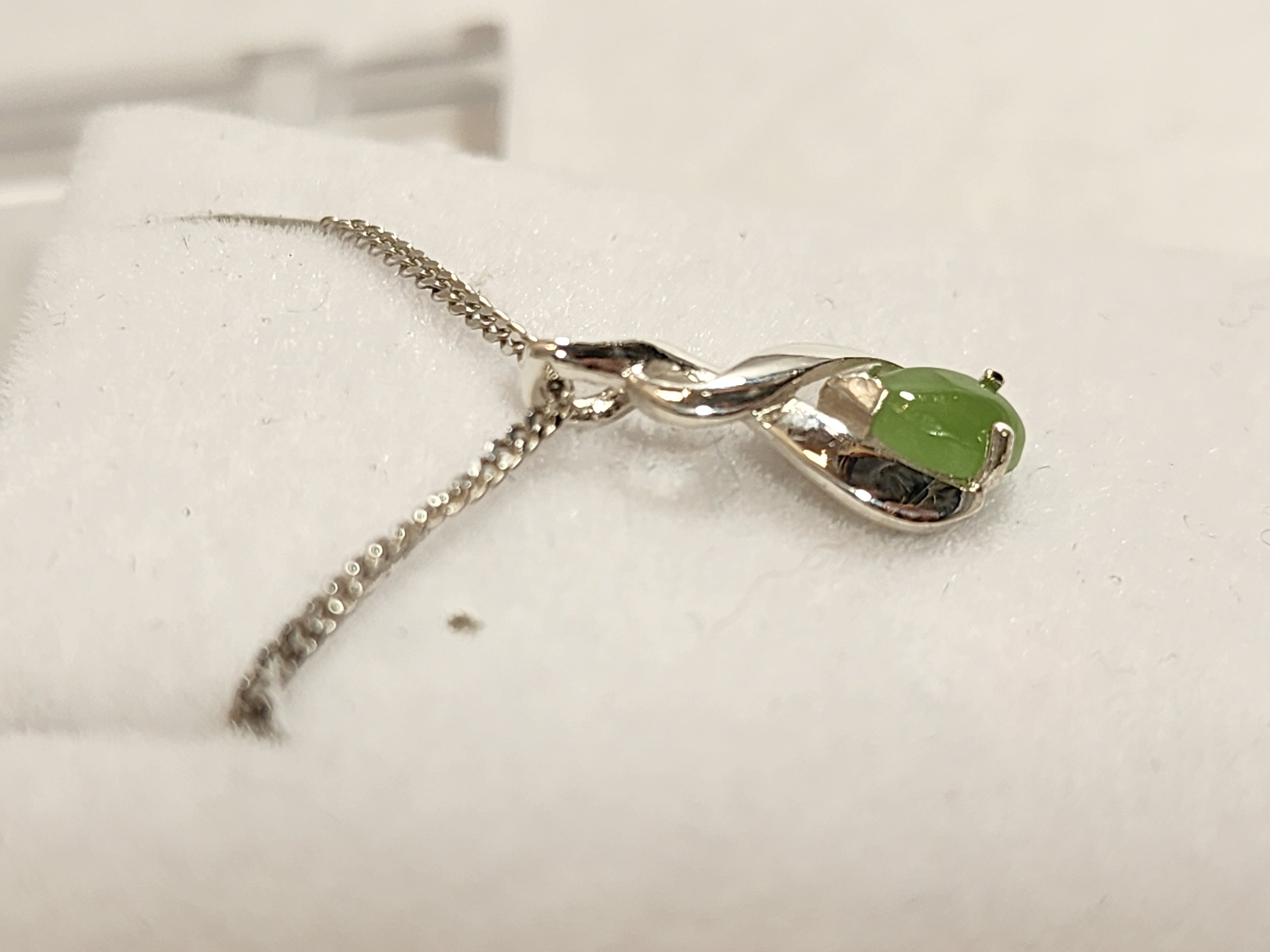 Pounamu Teardrop with Twist - Pendant