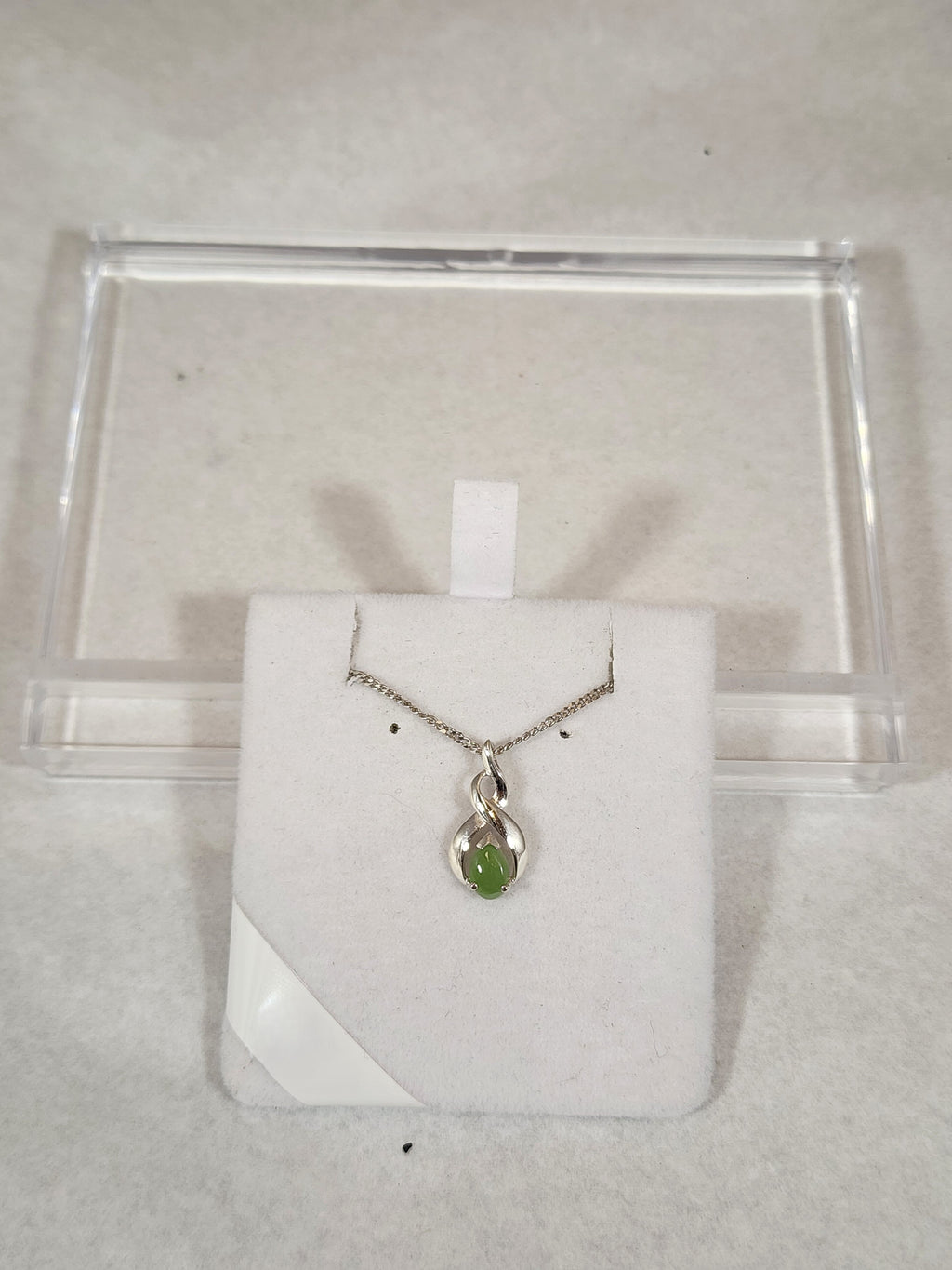 Pounamu Teardrop with Twist - Pendant