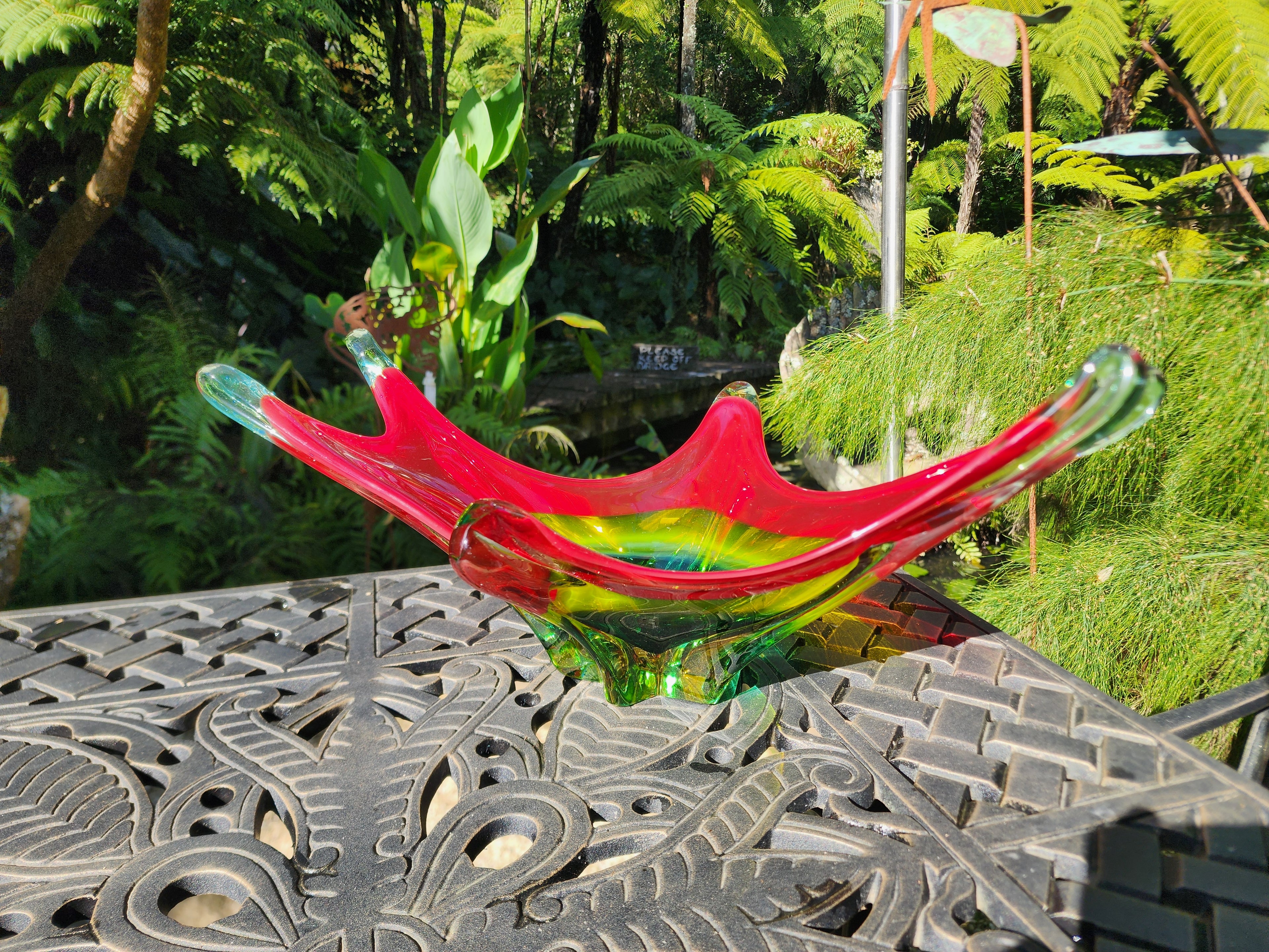 XL Red, Yellow & Green Centrepiece
