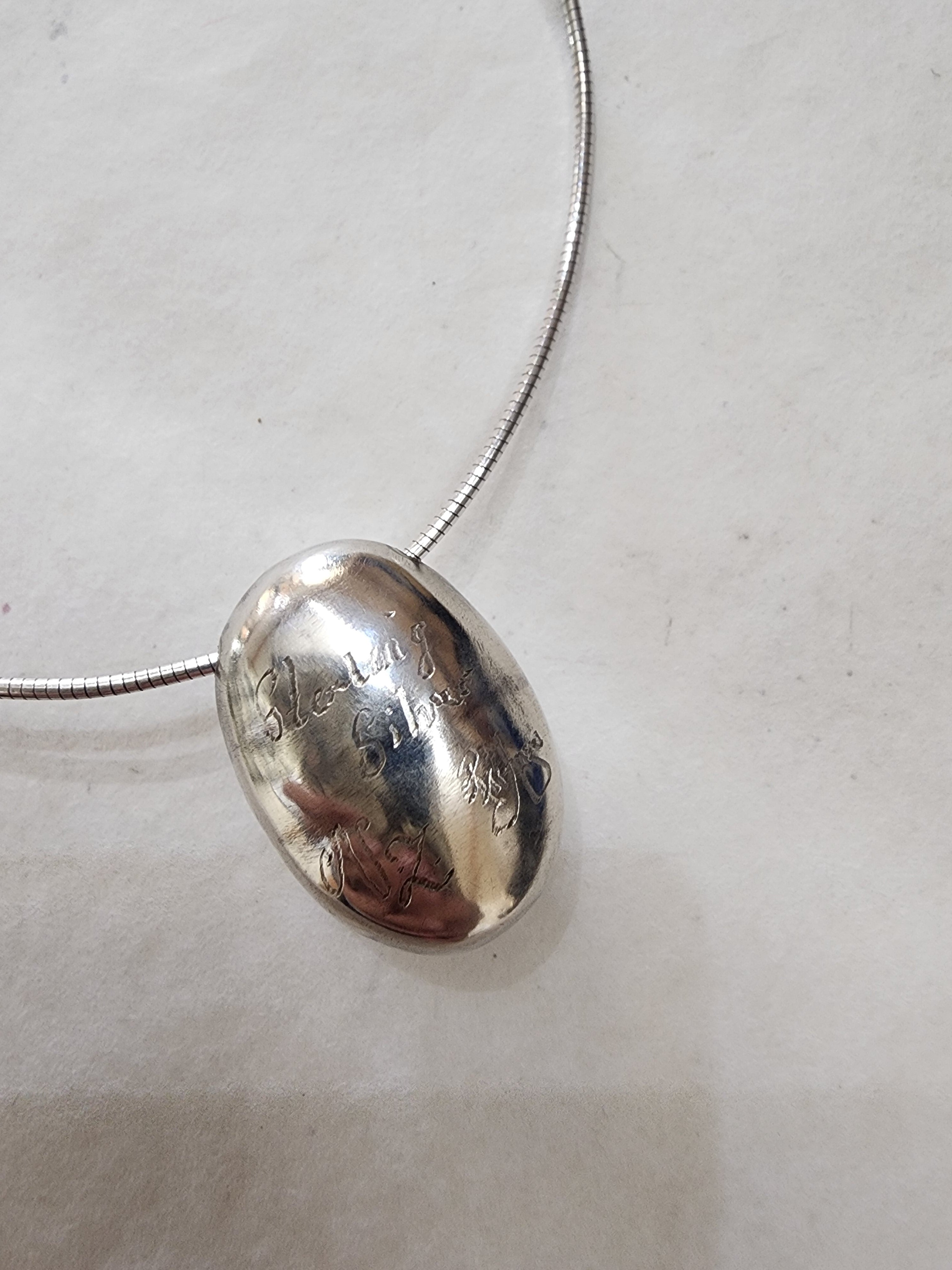 9ct Gold Pebble Pendant with Sterling Silver
