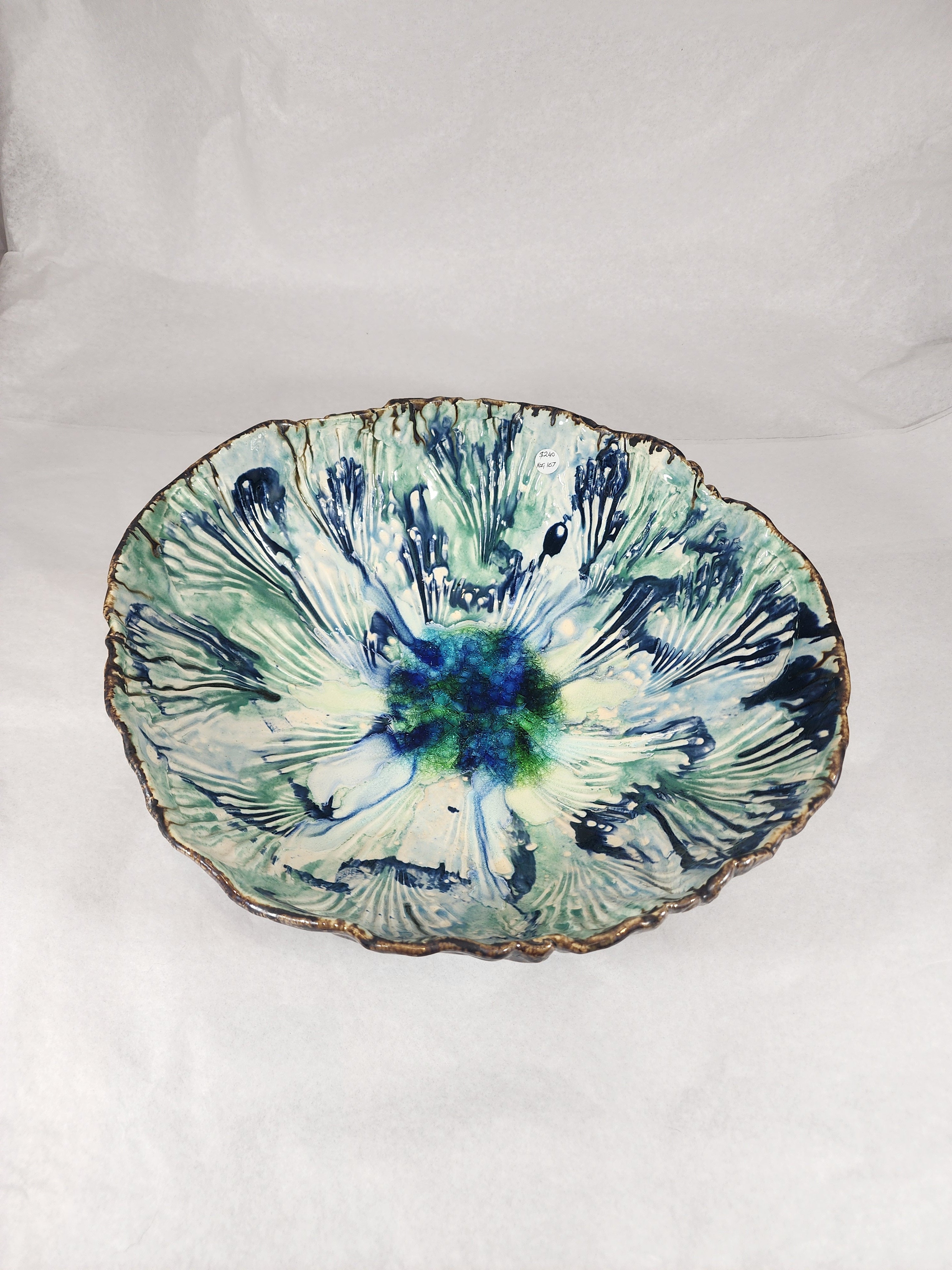 Large Shell Round Bowl