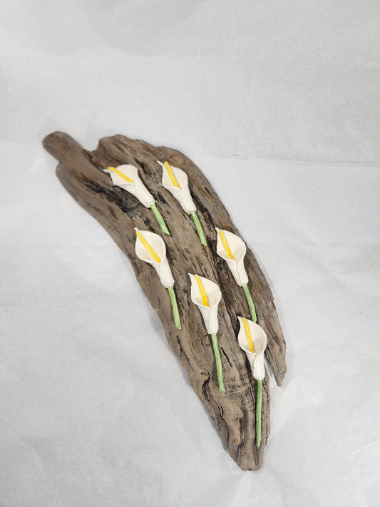 Driftwood with 6 lillies