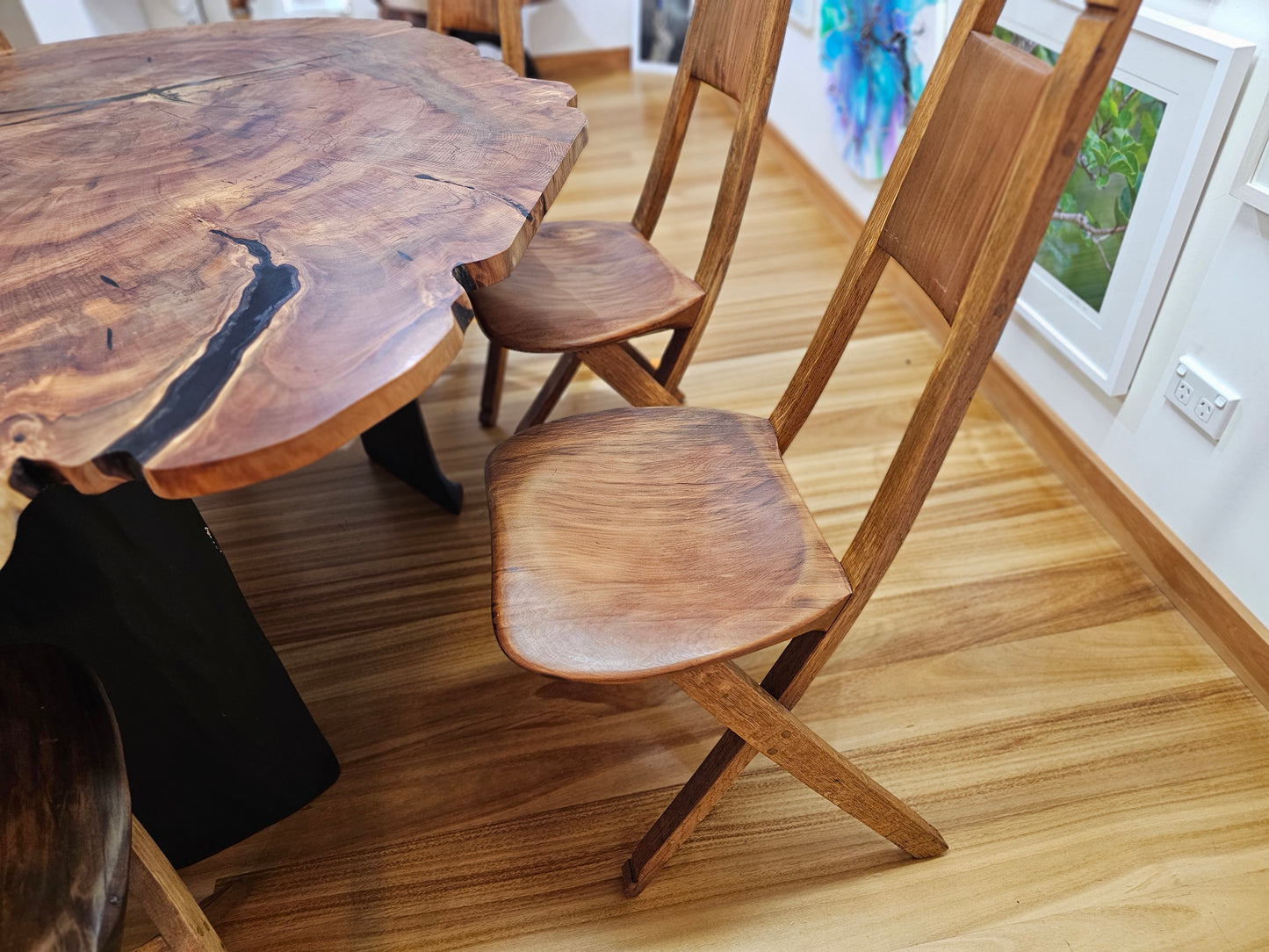 Dining Room Table and Chairs